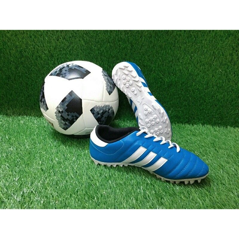 giầy đá bóng phủi 3 sọc CT 3