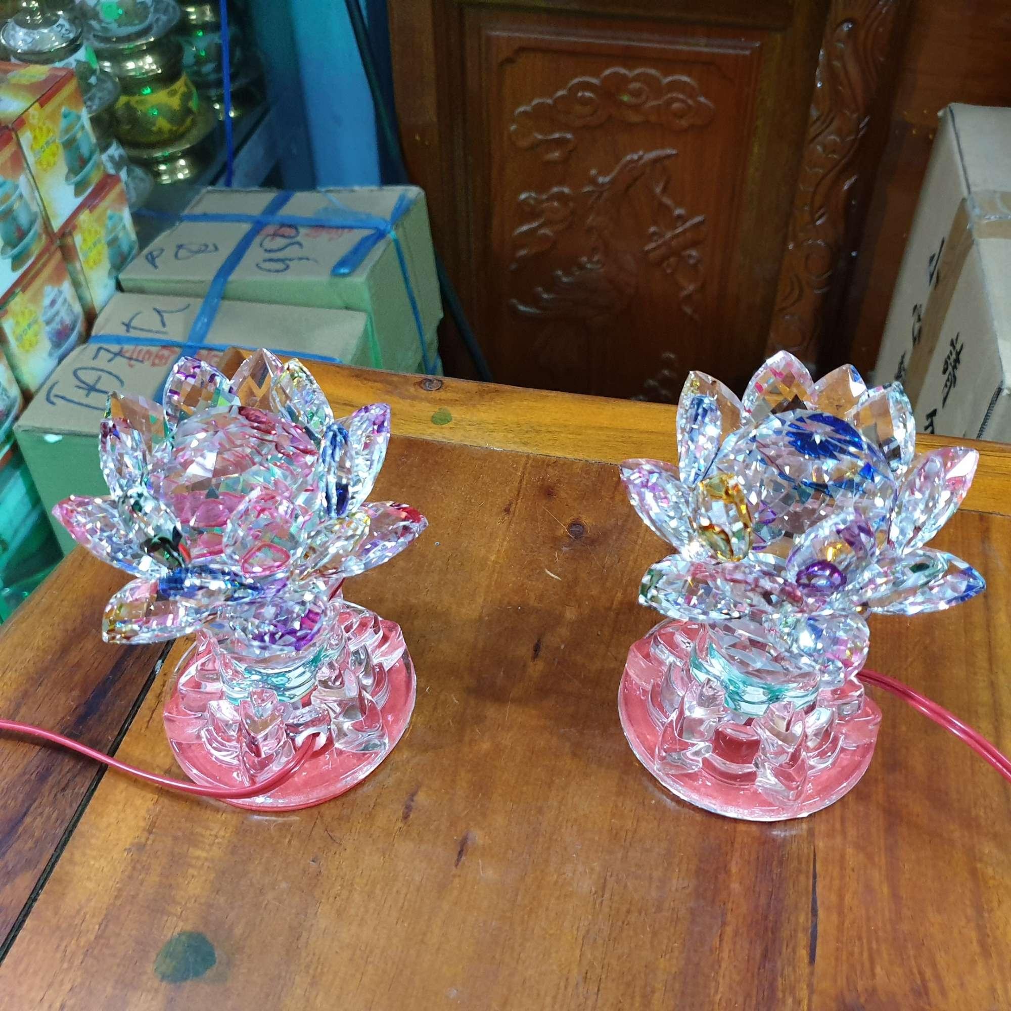 Cặp đèn thờ đá pha lê tự động đổi màu cao 12 cm