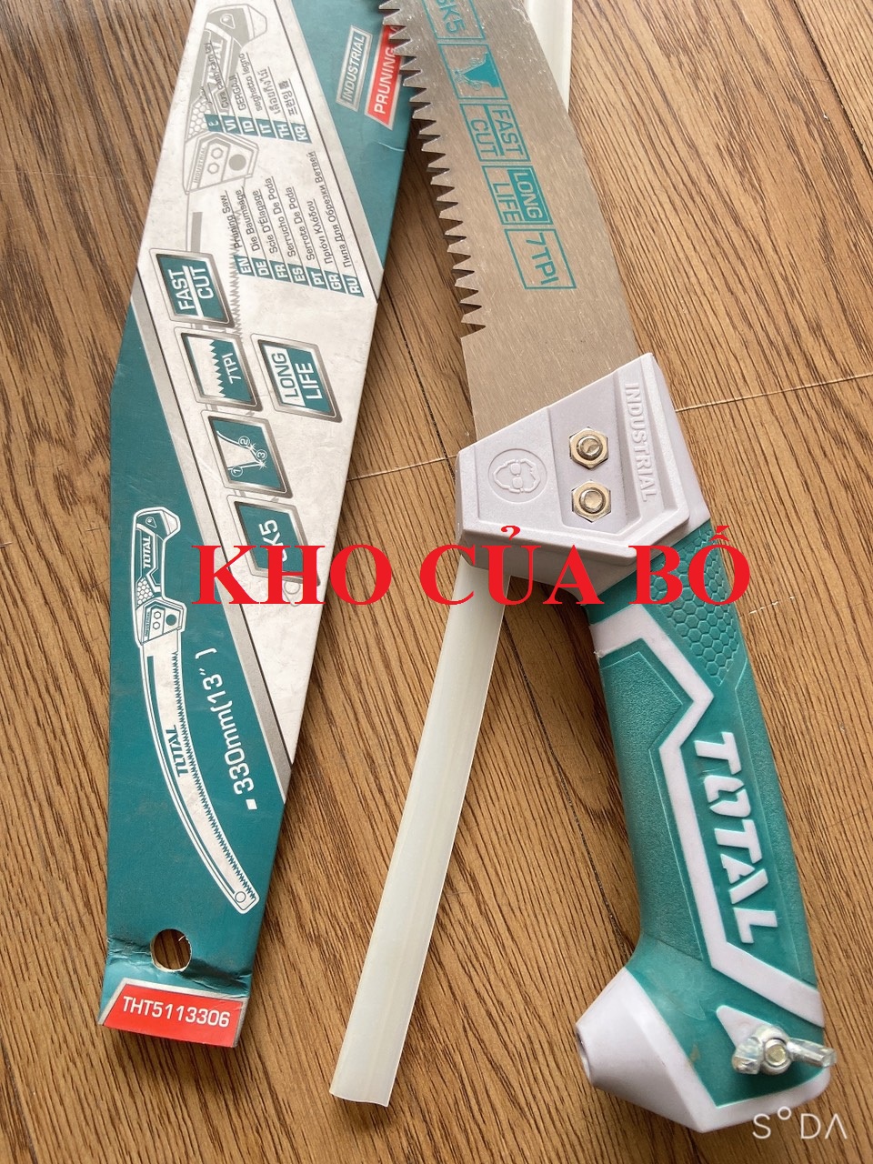 Cưa cành cầm tay lưỡi cong Total THT5113306