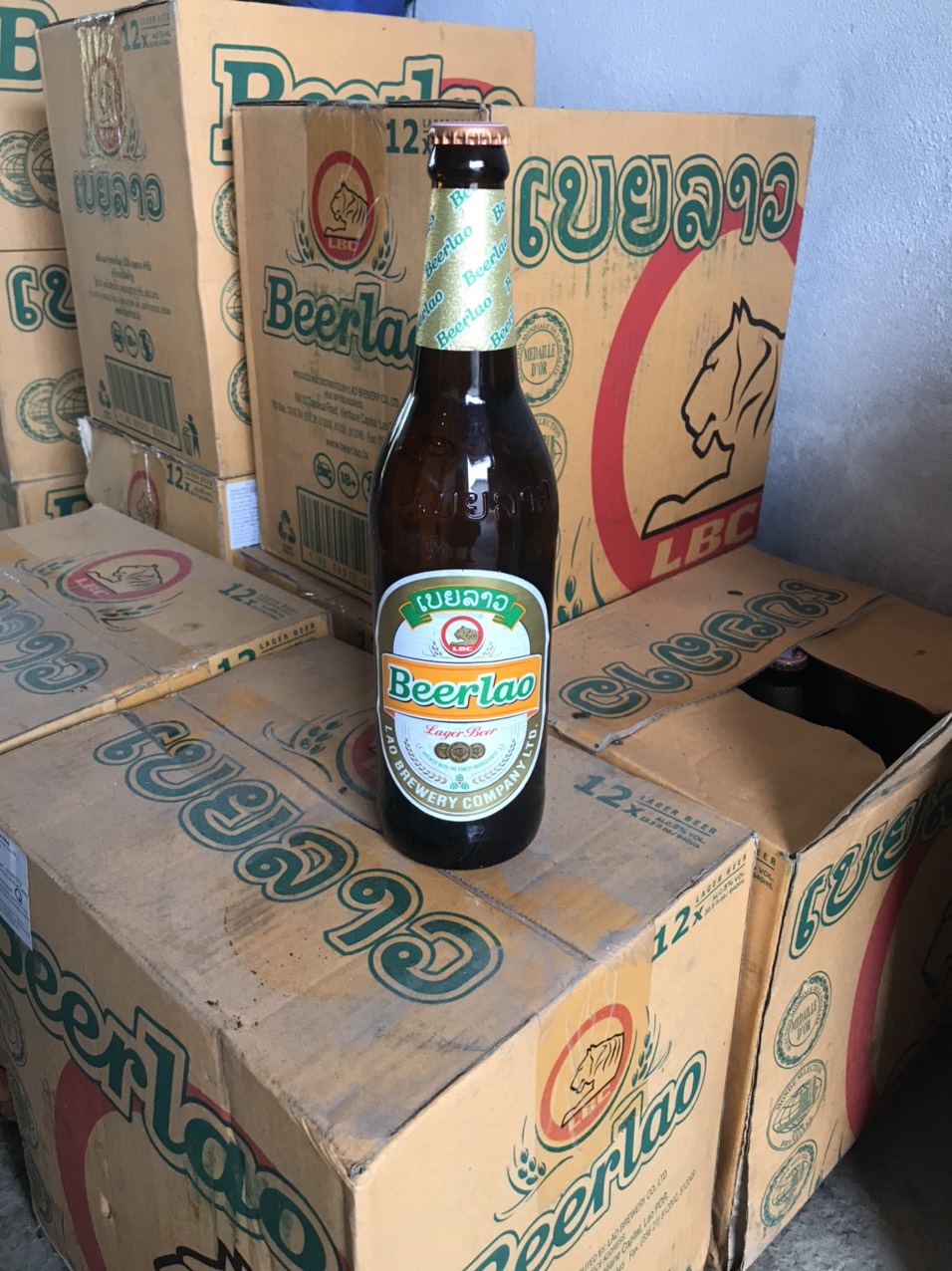 1 thùng bia lào 640ml ( 12 chai )