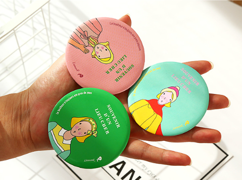 Gương cầm tay mini dễ thương