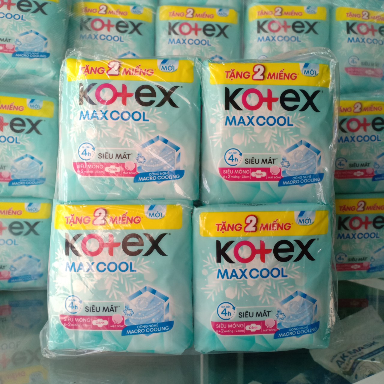 Băng vệ sinh KOTEX Max Cool Siêu Mỏng Cánh 8 miếng/gói
