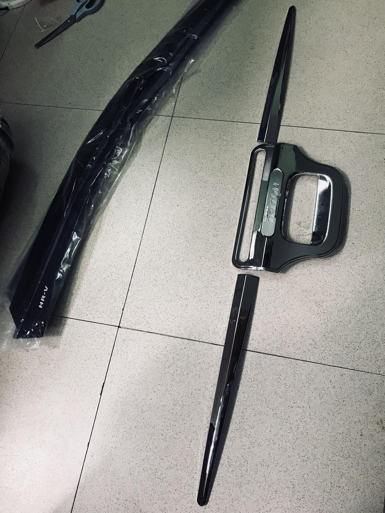 Ốp hõm cốp xe Triton 2016- 2018- mạ