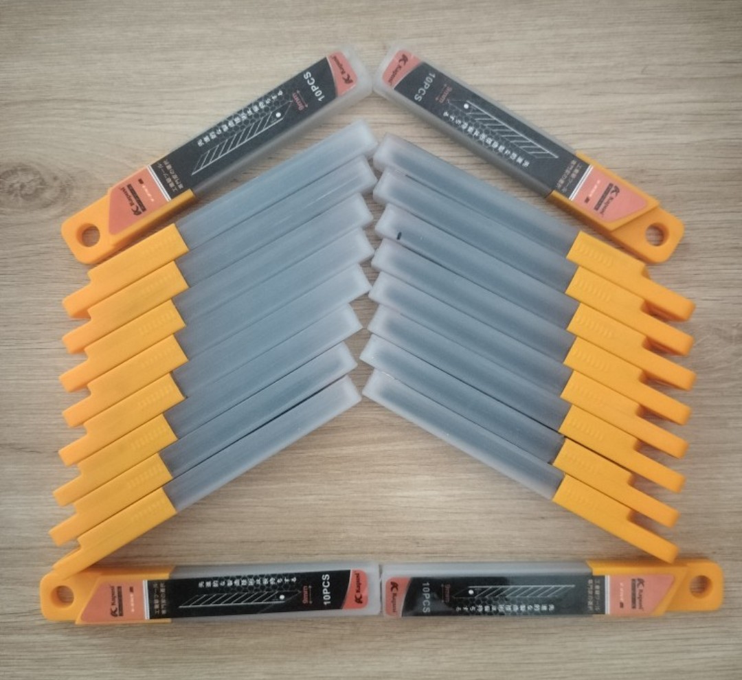 LƯỠI DAO RỌC GIẤY KAPUSI MINI DECAL  1 VĨ 10 LƯỠI