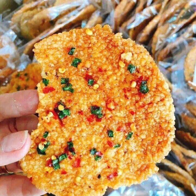 Cơm cháy chiên mắm hành Trung Trang (gói 3 miếng)