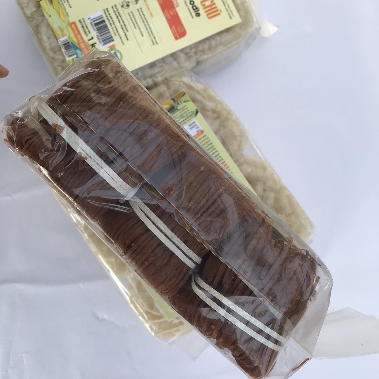 Mì chũ gạo lứt - Đặc sản Bắc Giang - Gói 1kg (HTX Mì Xuân Trường)