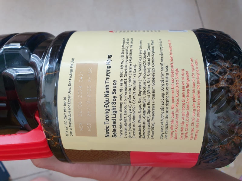 Nước Tương Đậu Nành Thượng Hạng Lee Kum Kee 1.75L/ Selected Light Soy Sauce
