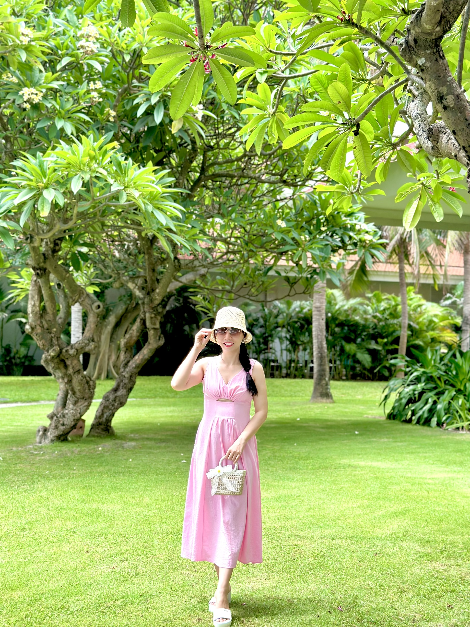 Đầm maxi dáng dài cổ V chất linen siêu mát