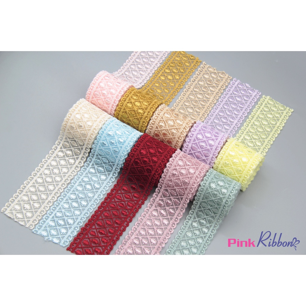 Rên thêu quả trám nhiều màu cỡ 3.8cm