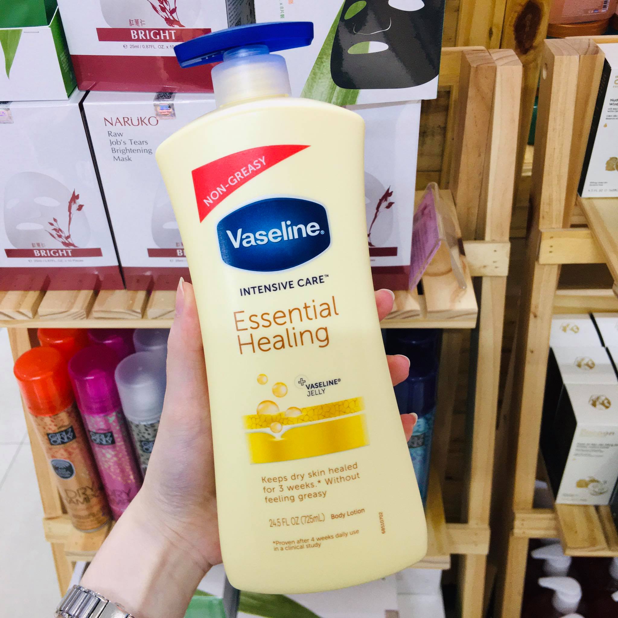 [Saigon Scent] Sữa Dưỡng Thể Vaseline Intensive Care Essential Healing ( Vàng - 725mL )