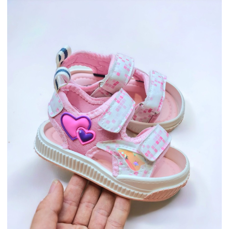 Giày sandal quai dán phong cách thể thao chống nước chất dù cho bé gái hình trái tim