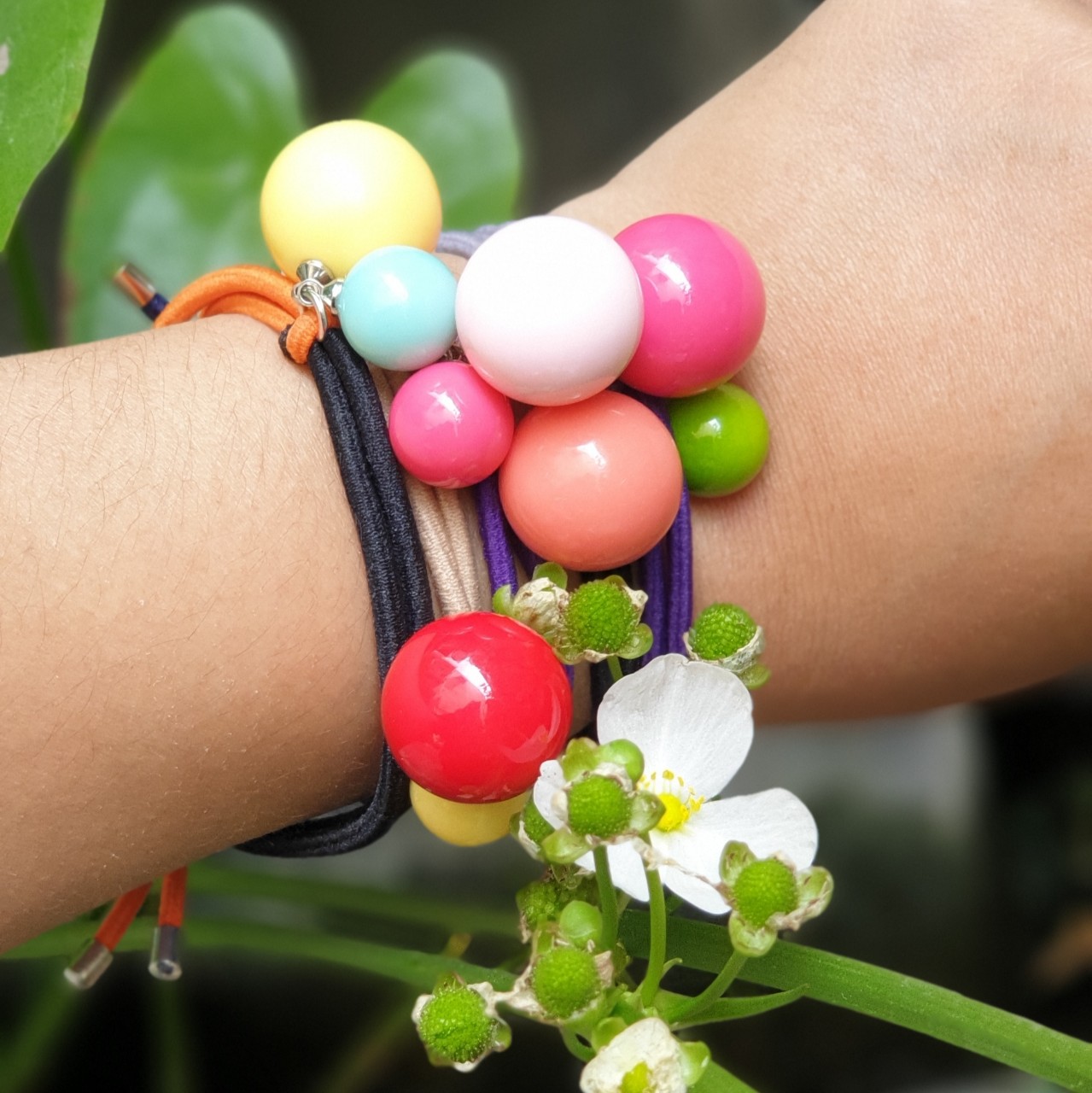 CỘT TÓC ĐÍNH CHÂU SẮC MÀU HANDMADE