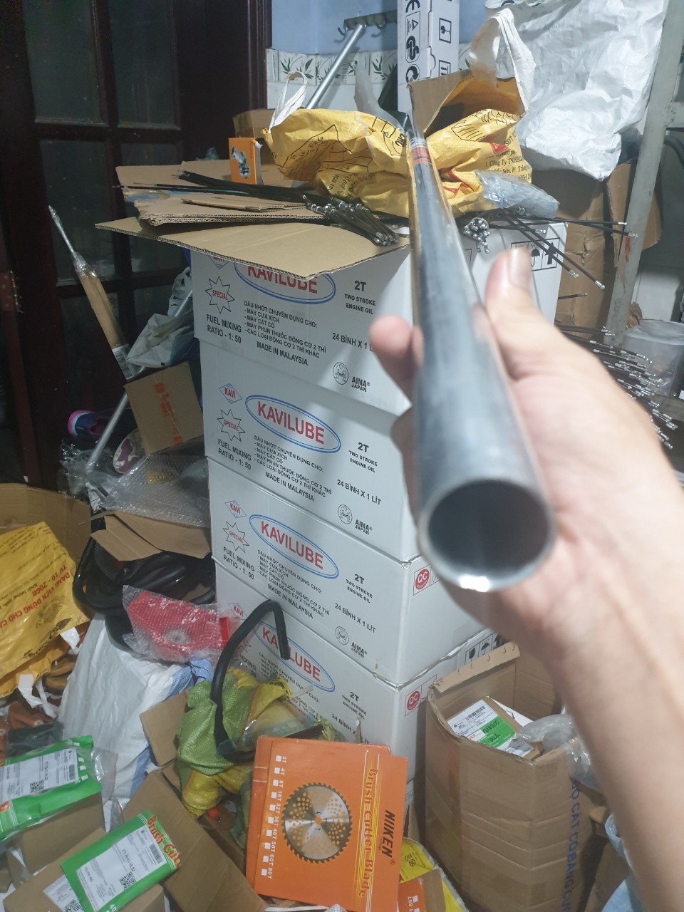 ỐNG CẦN MÁY CẮT CỎ. PHI 24 - 26 - 28 ( mm)