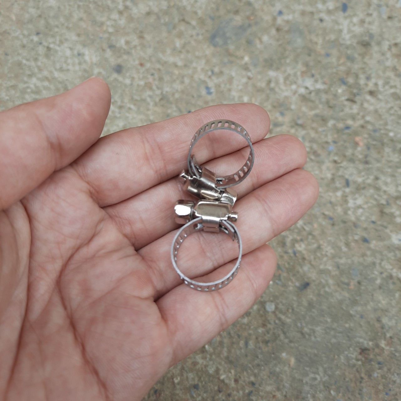 Bộ 20 Quai nhê inox,đai siết cổ dê phi 16mm