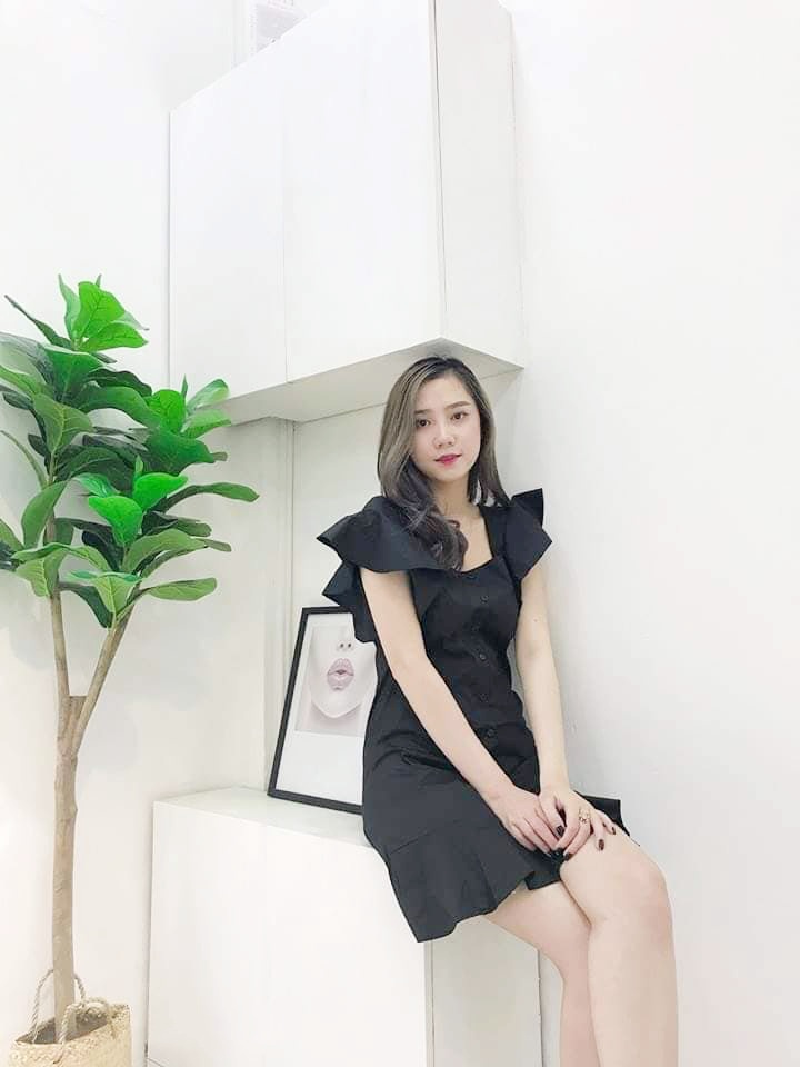 Đầm Trễ Vai Tay Bèo