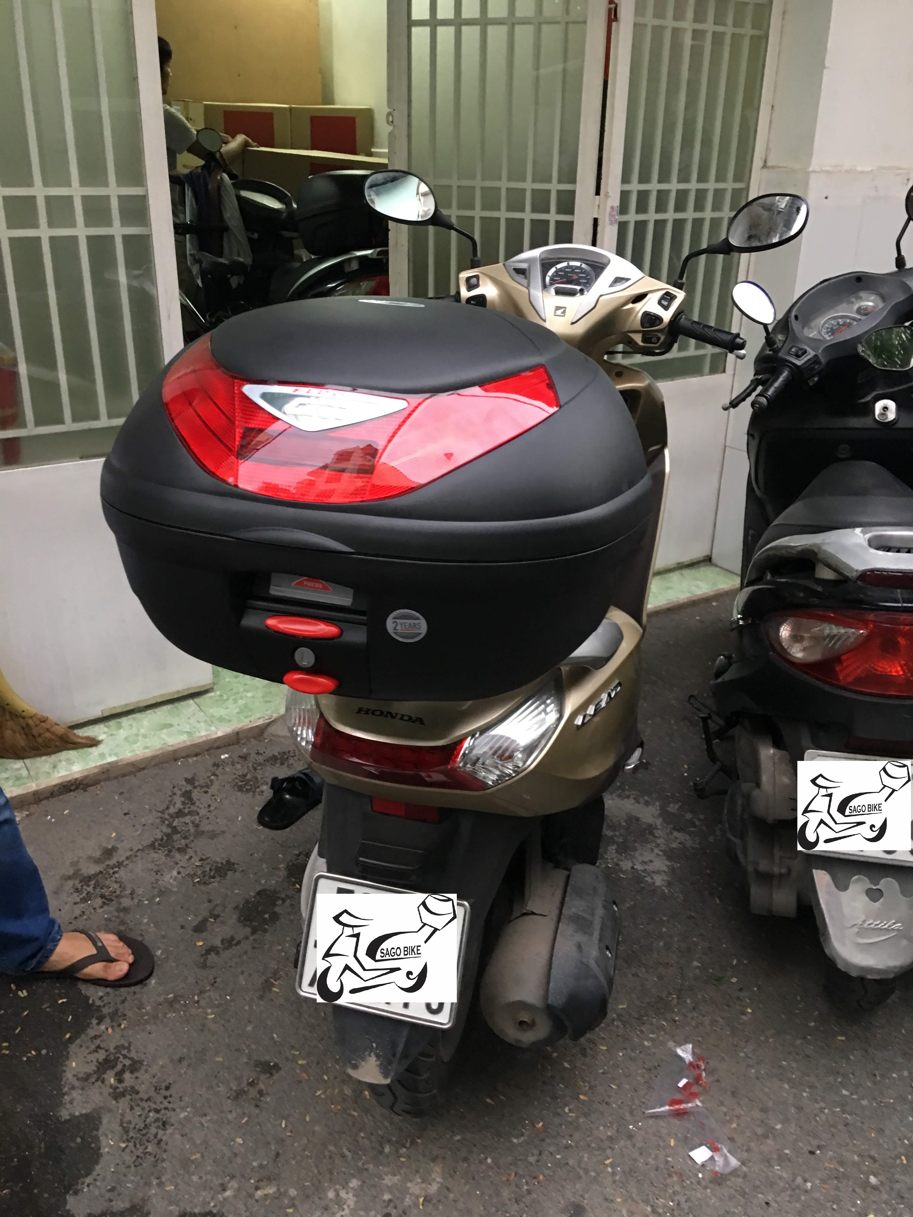 [HCM]Thùng givi E350N kèm đế lắp cho xe Lead