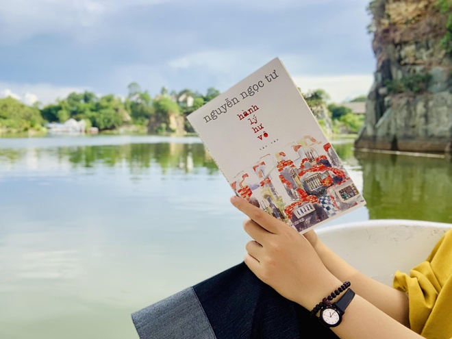 Sách nxb trẻ - hành lý hư vô
