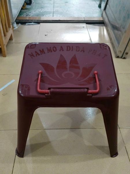 Kệ đọc kinh nhựa - không xếp