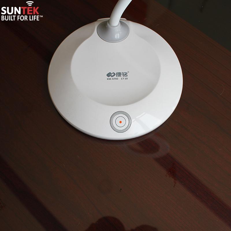 Đèn LED để bàn tích điện thông minh SUNTEK KM-6702