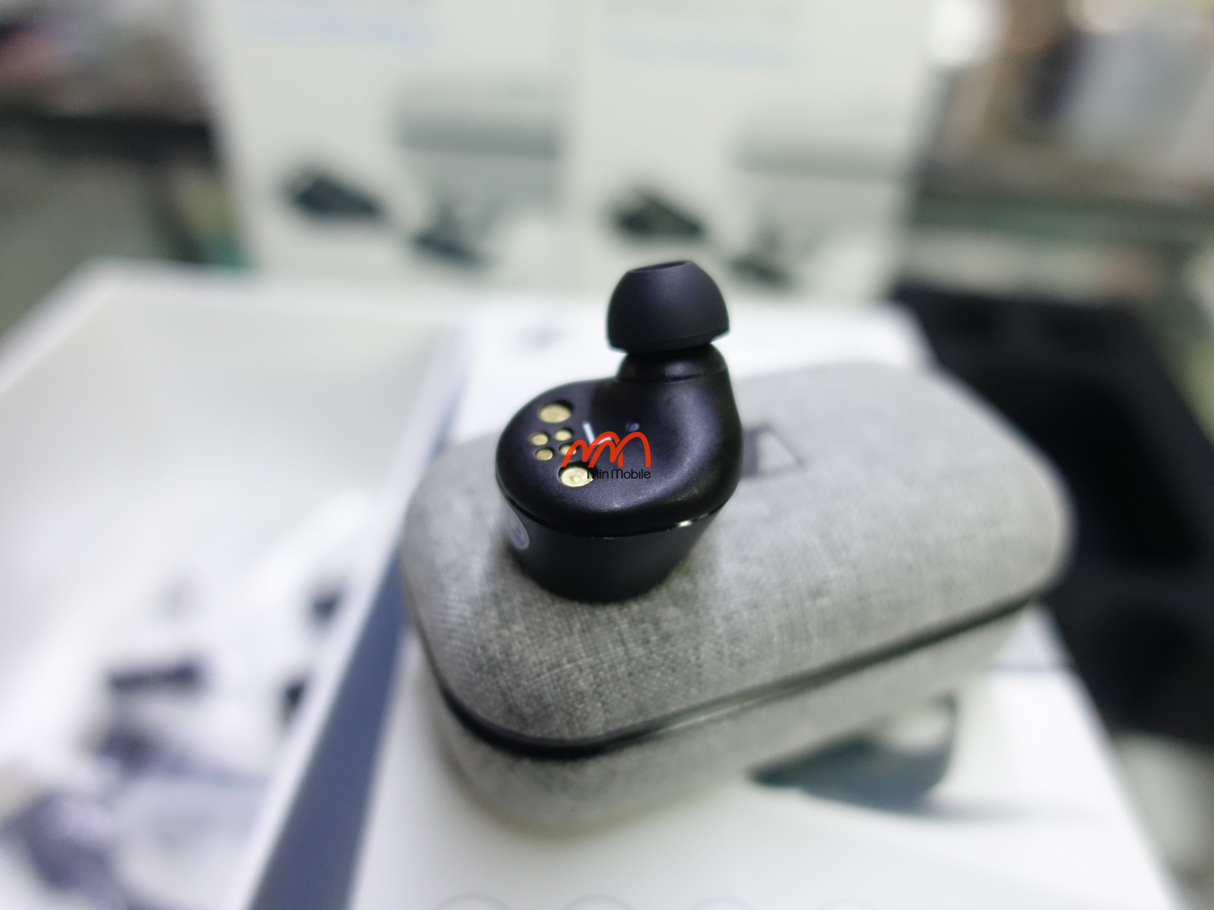 Tai nghe Sennheiser Momentum True Wireless