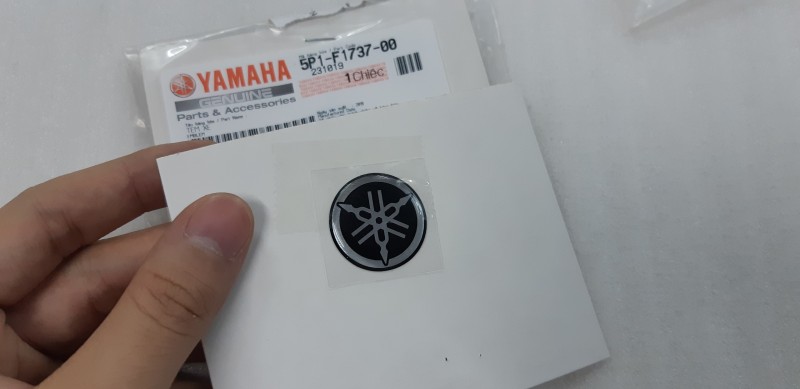 Logo dán 2.5 cm dành cho mặt nạ Exciter 150, mu rùa, mặt nạ Janus... Yamaha (5P1F173700)