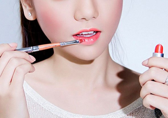 VACOSI Cọ môi lông dài ROUND LIP BRUSH (L01)