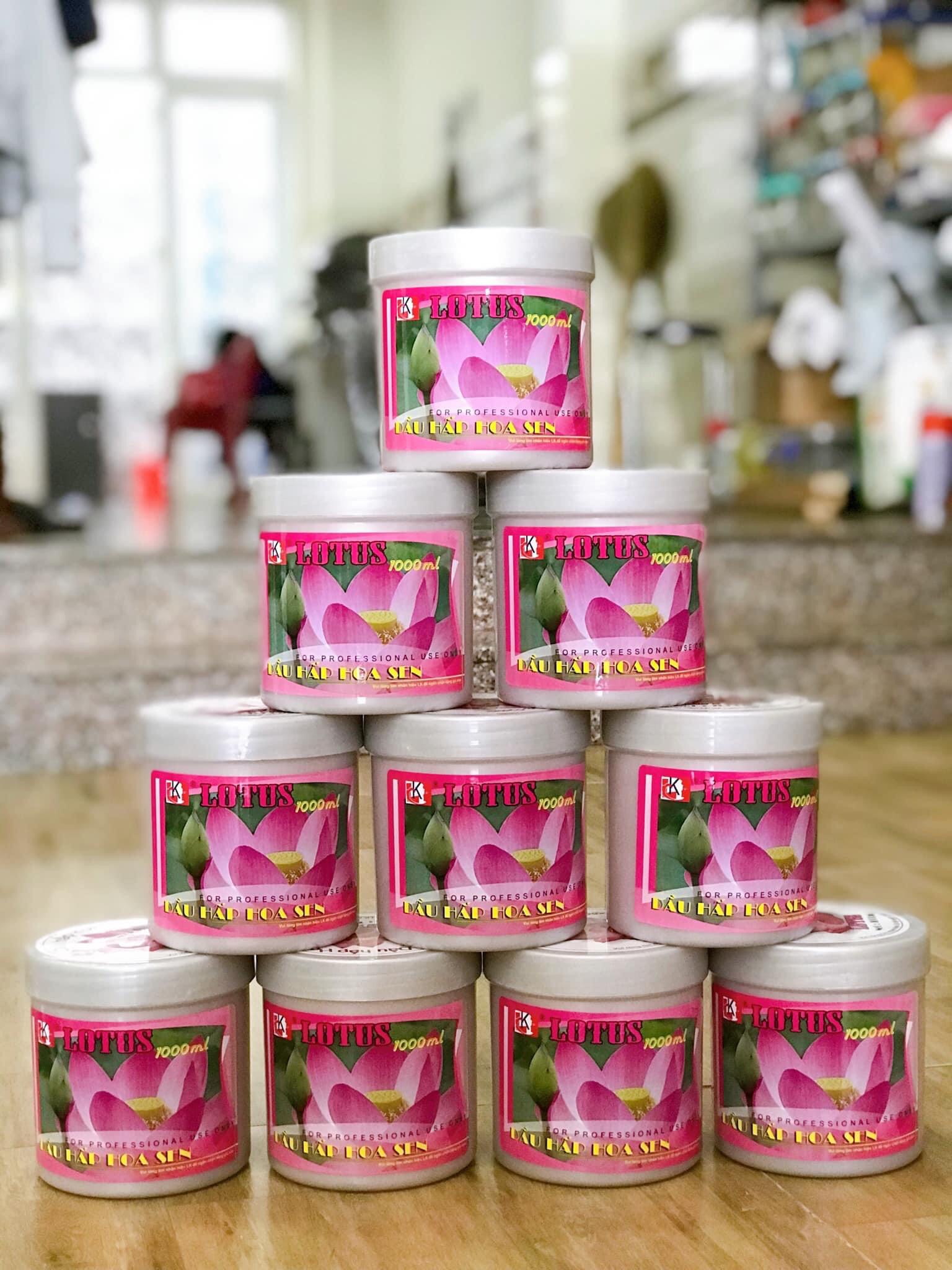 KEM Ủ TÓC - HẤP DẦU HOA SEN (HŨ 1000ML)