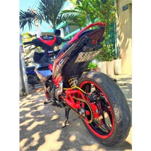 Pát Biển Số Đút Gầm Ex150