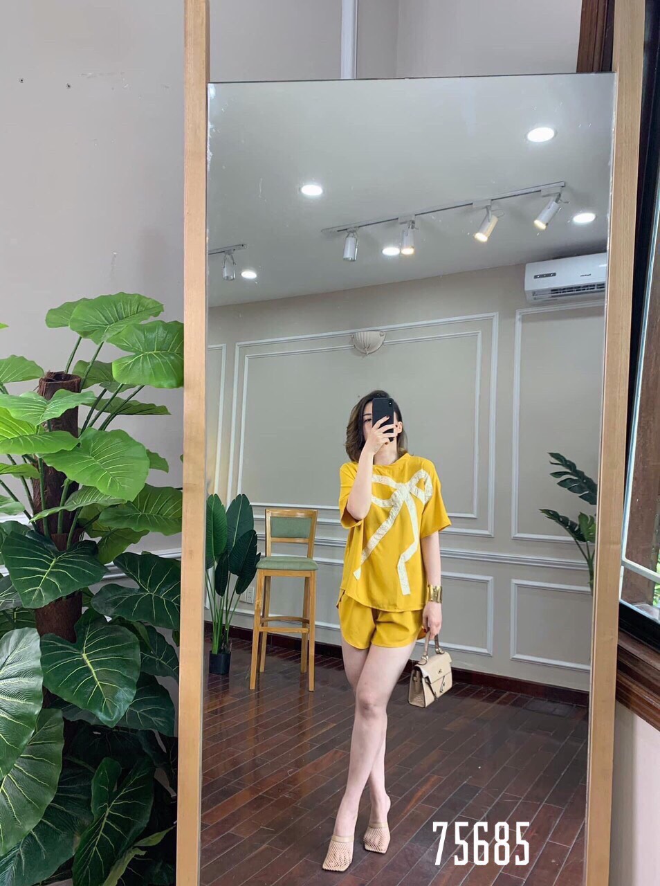 Set bộ lửng mặc nhà,đi ăn, đi dạo chất đũi nhật phối ren mát mẻ thoải mai hn0820