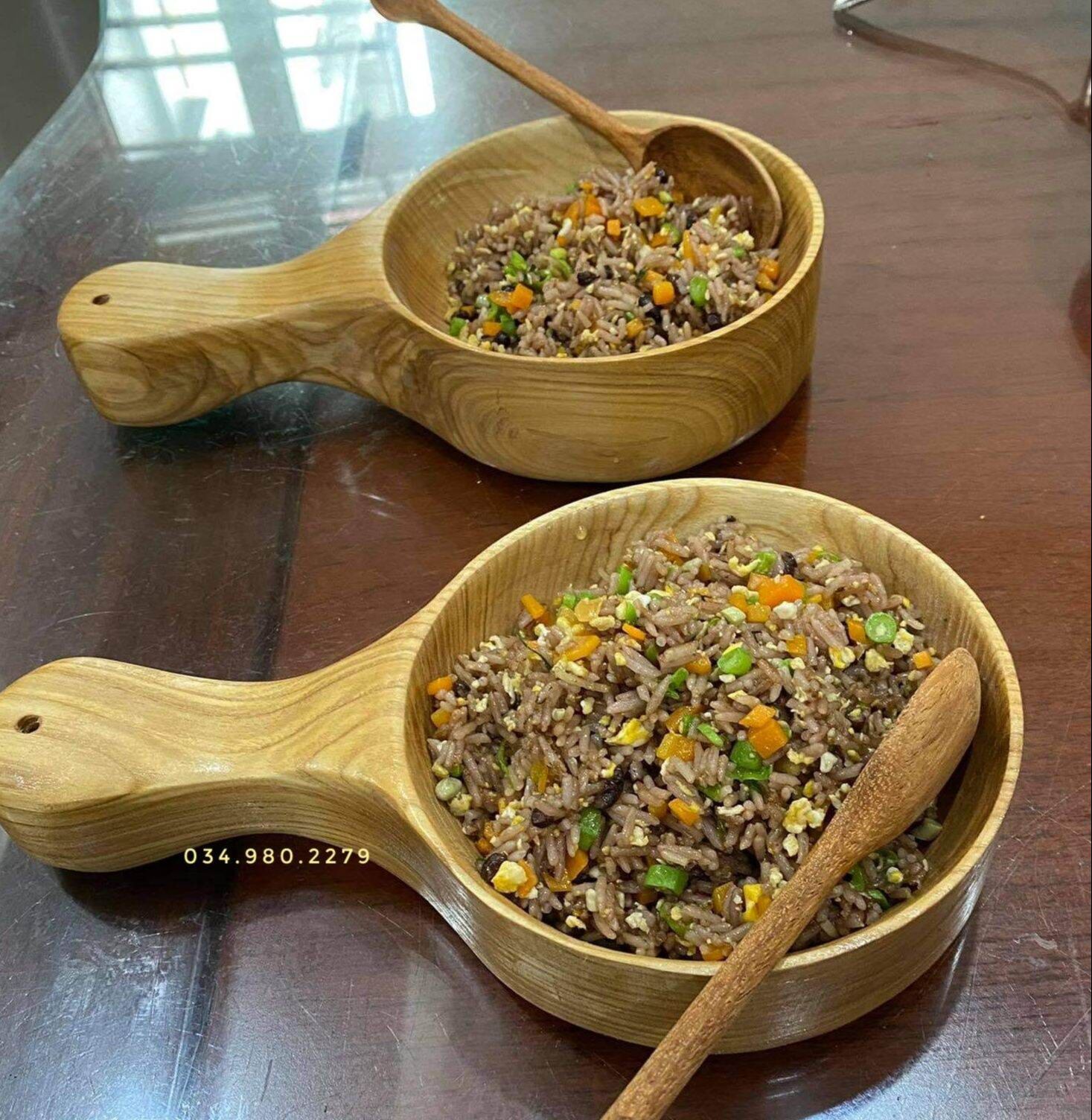 Bát (thố) gỗ có tay cầm - Wooden bowl with handle