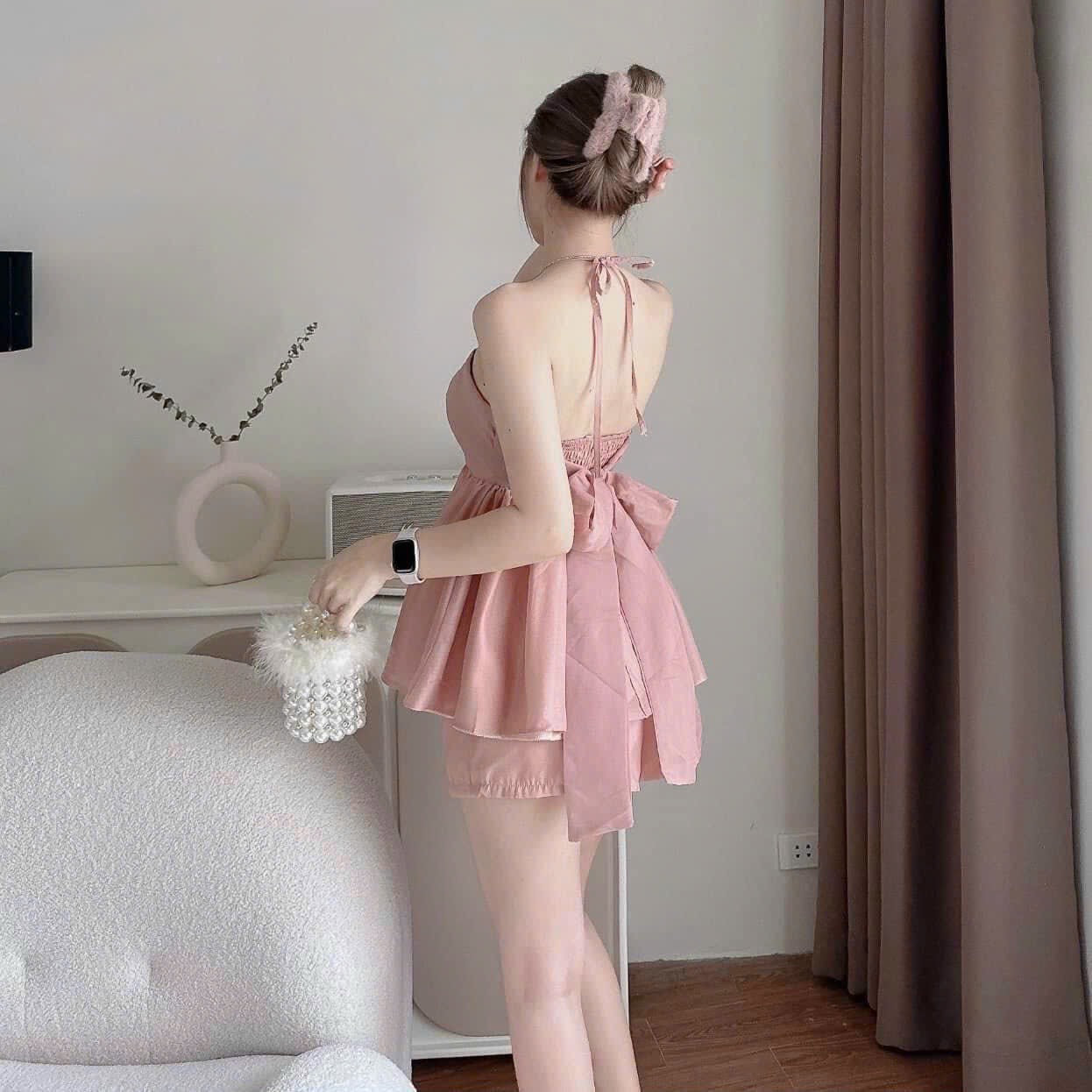 Set thời trang mặc nhà, đi chơi siêu HOT áo 2 dây yếm cúp ngực mix quần ngắn cá tính, Set bộ nữ hottrend quần ngắn mix áo cúp ngực dây chéo cổ xinh xắn, Set bộ áo cúp ngực chiết eo mix quần ngắn cực tôn dáng TH