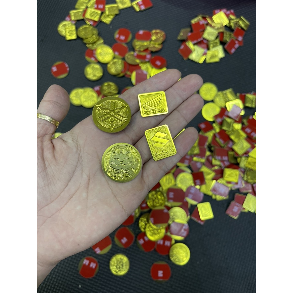 Logo Tem Titan Vàng Gold Mèo Thần Tài Logo xe máy Hon Su Ya gồm keo dán trực tiếp