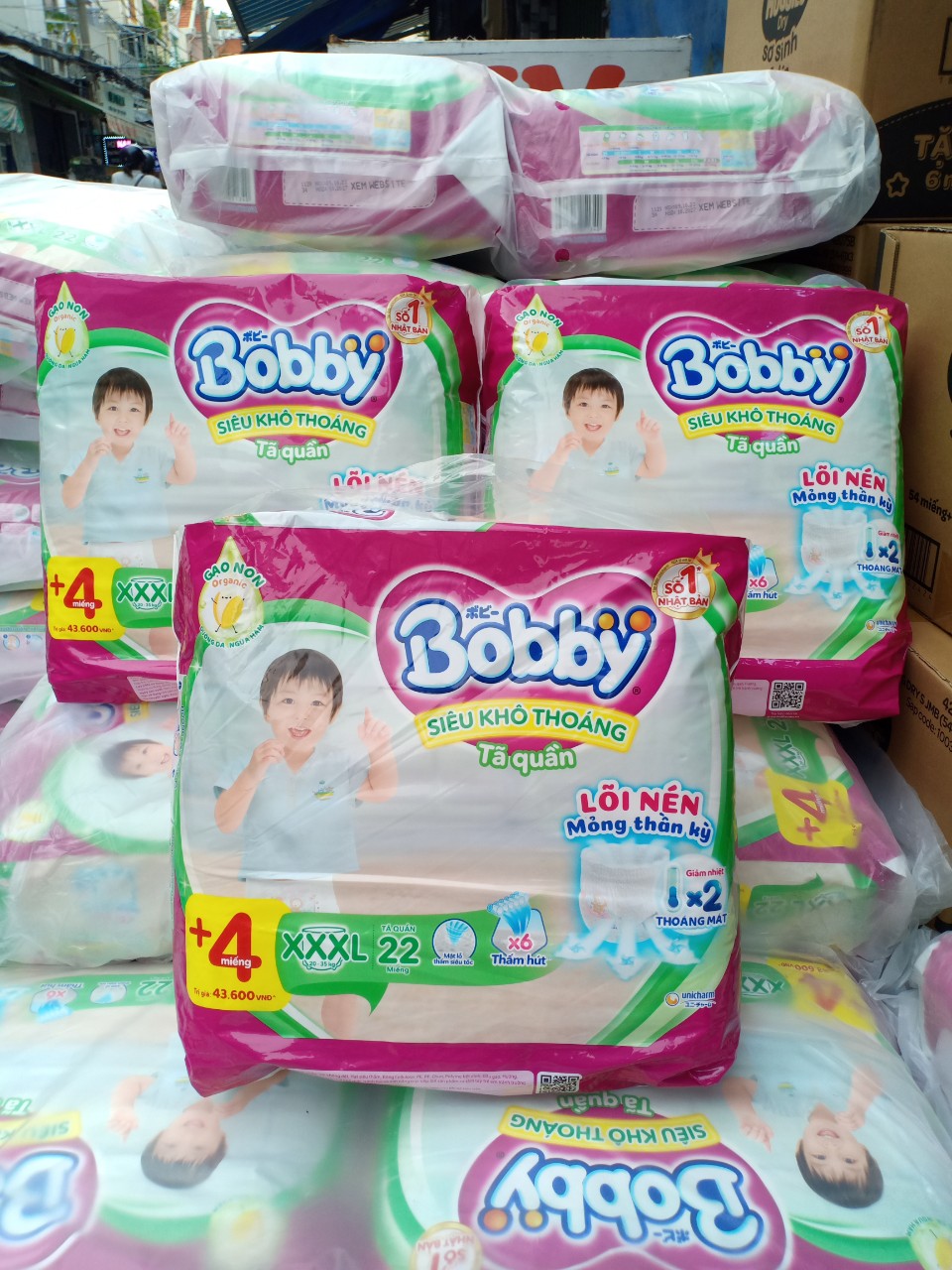 Combo 3 gói Tã Quần Bobby XXXL22+4 miếng (20-35kg)