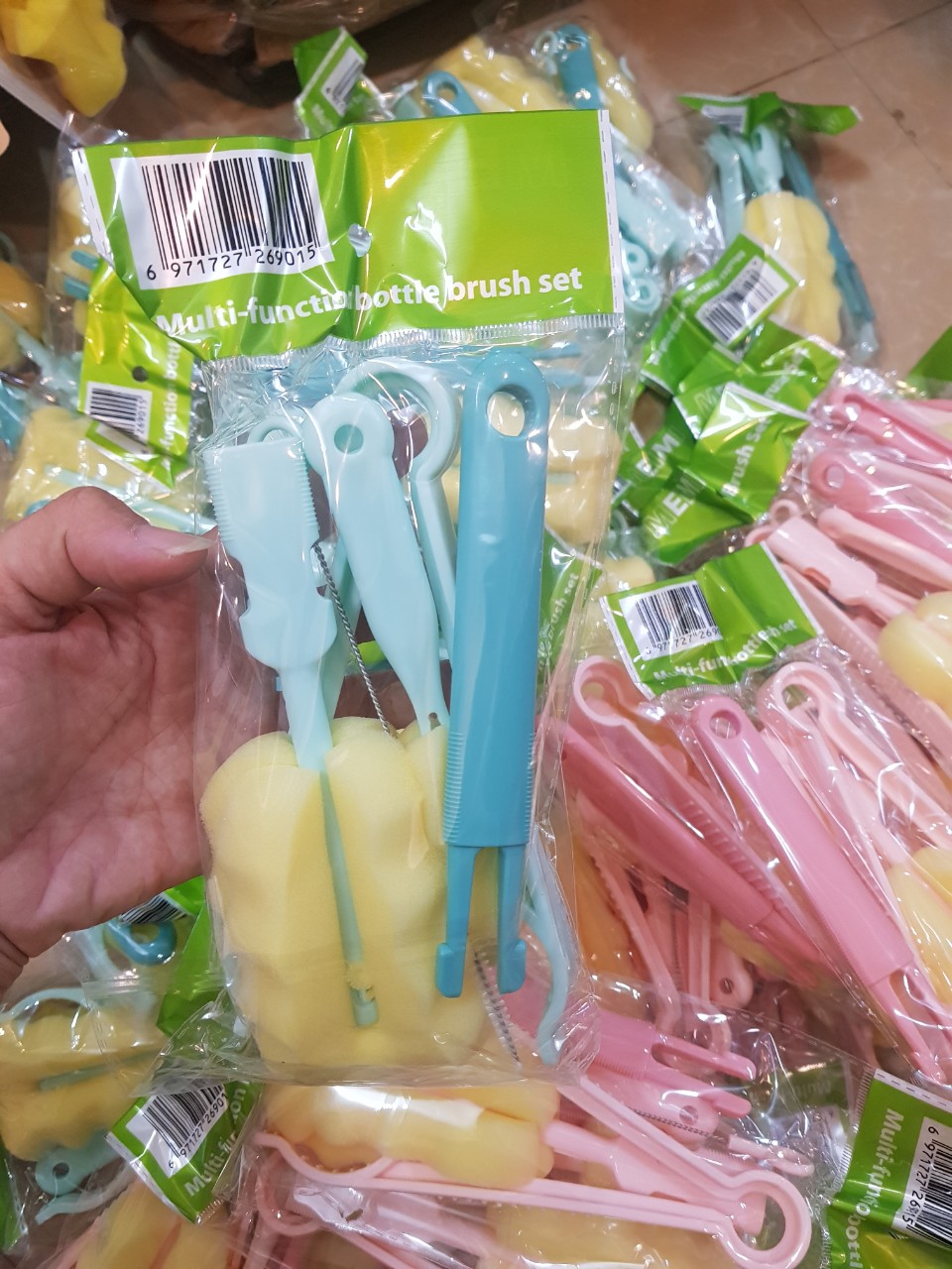 BỘ 4 MÓN DỤNG CỤ VỆ SINH BÌNH SỮA MINKBABY