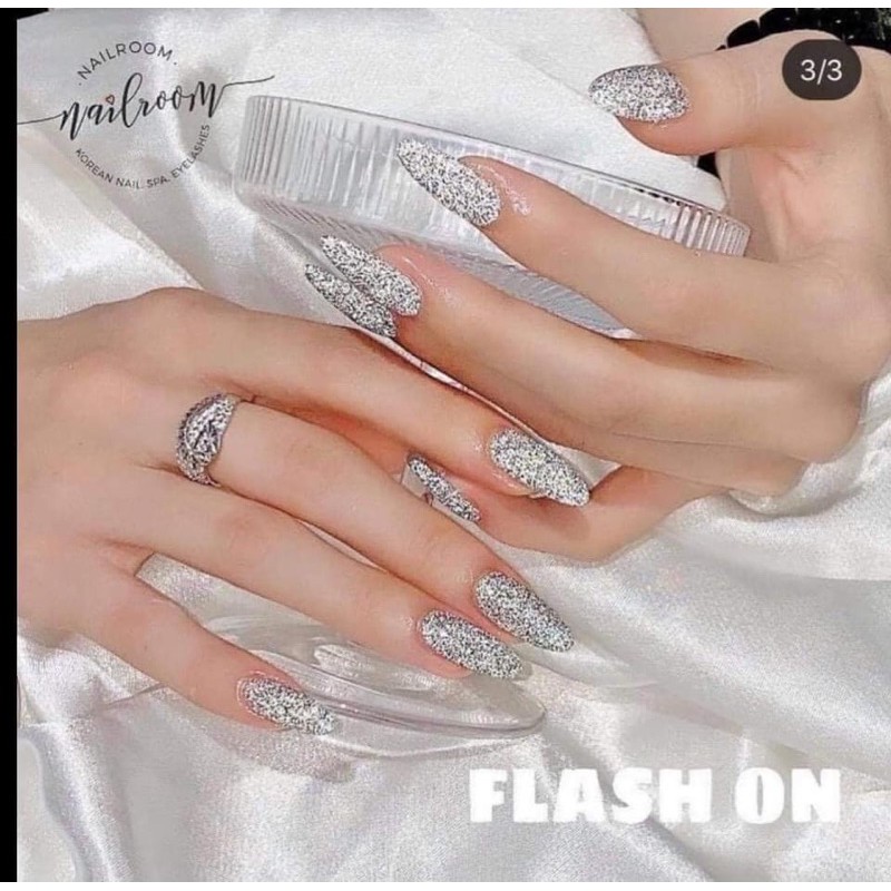 Sơn gel flash-on, phát sáng khi chiếu đèn flash