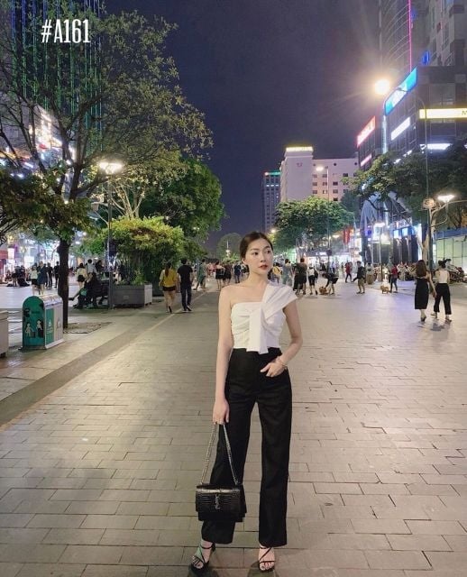 Áo croptop lệch vai (có 5 màu)