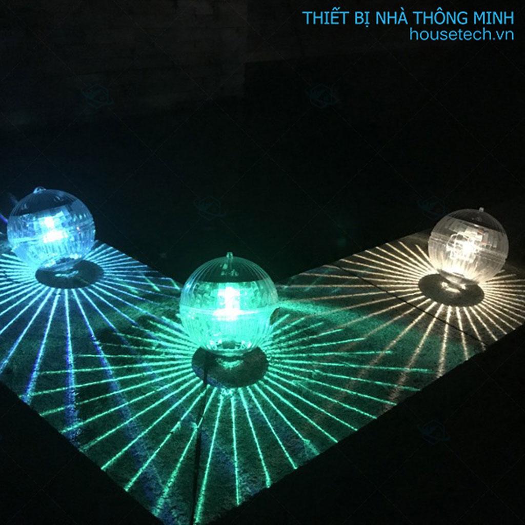 Quả cầu trang trí hồ nước