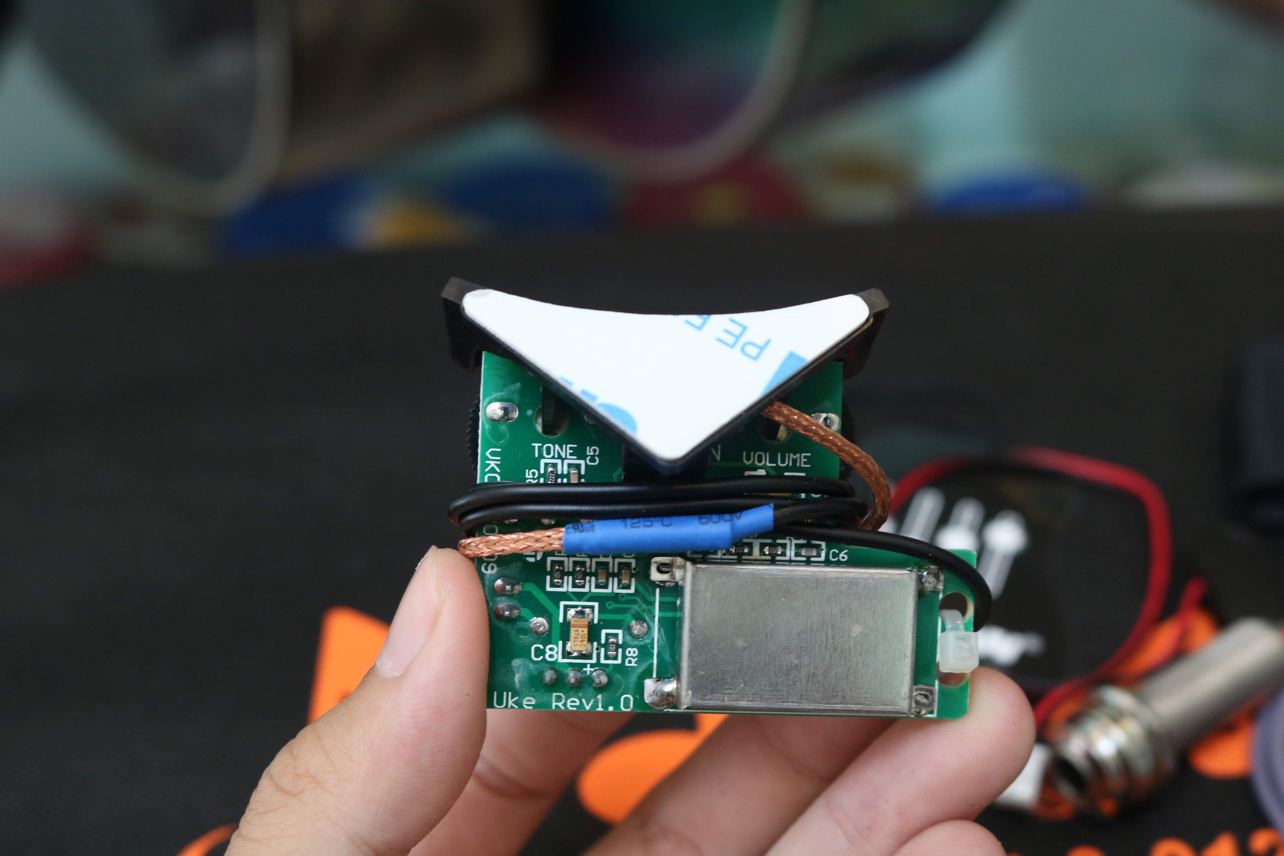 EQ guitar Fishman Sonitone( không đục thùng )