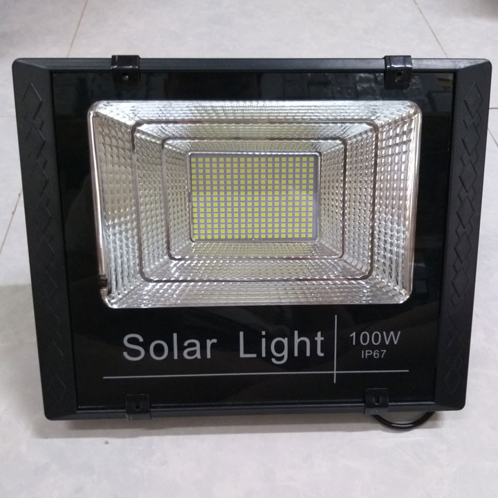 Đèn led pha năng lượng mặt trời 100w