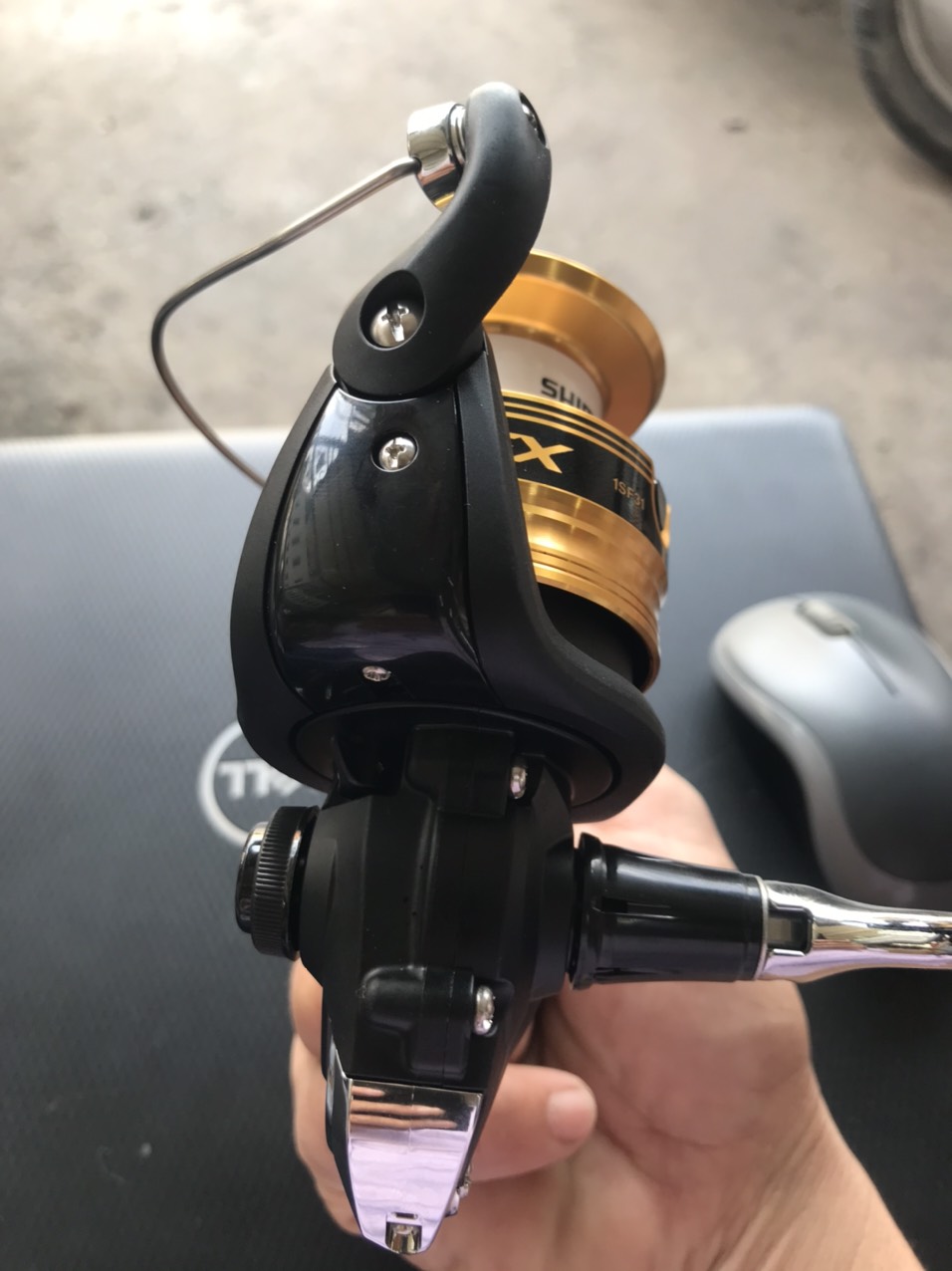 Máy câu cá Shimano FX4000 mẫu mới nhất