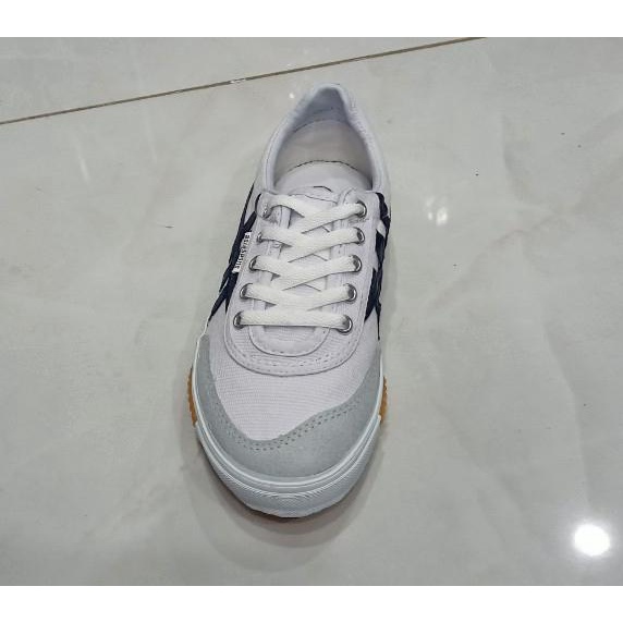 Giày vải thể thao Bata ASIA
