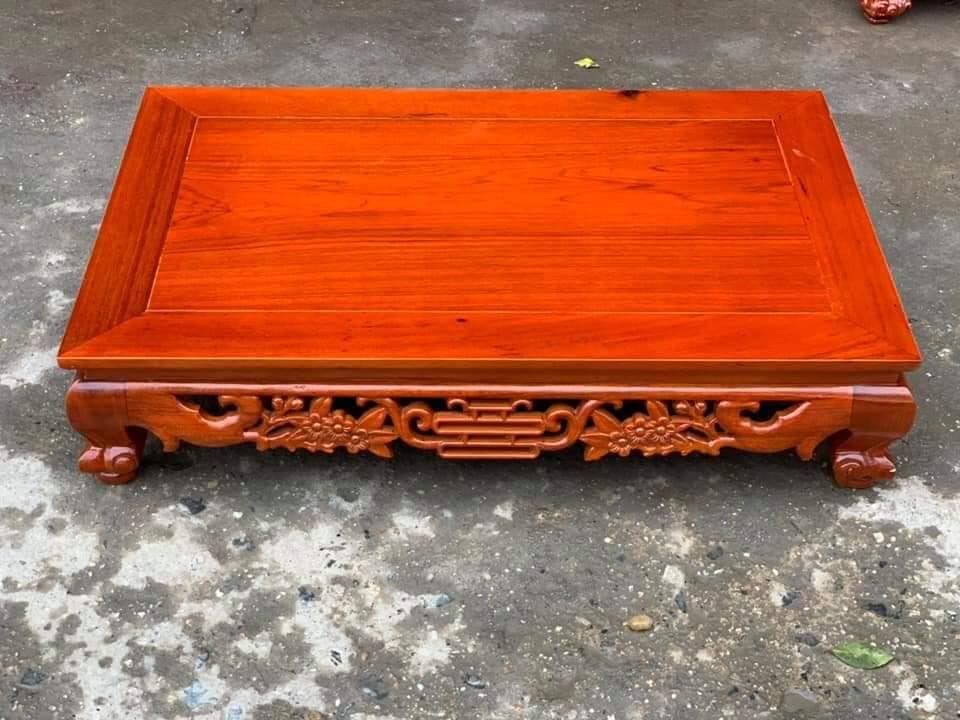 Bàn osin gỗ gụ mật kích thước dài 70 rộng 45 cm cao 18 cm.