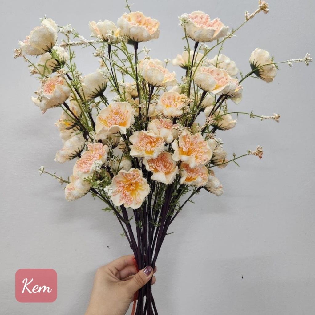 Hoa trà gạo cổ, cành cao 60cm hoa xốp nhụy phủ xốp 1 cành 5 bông và 10 ngọn