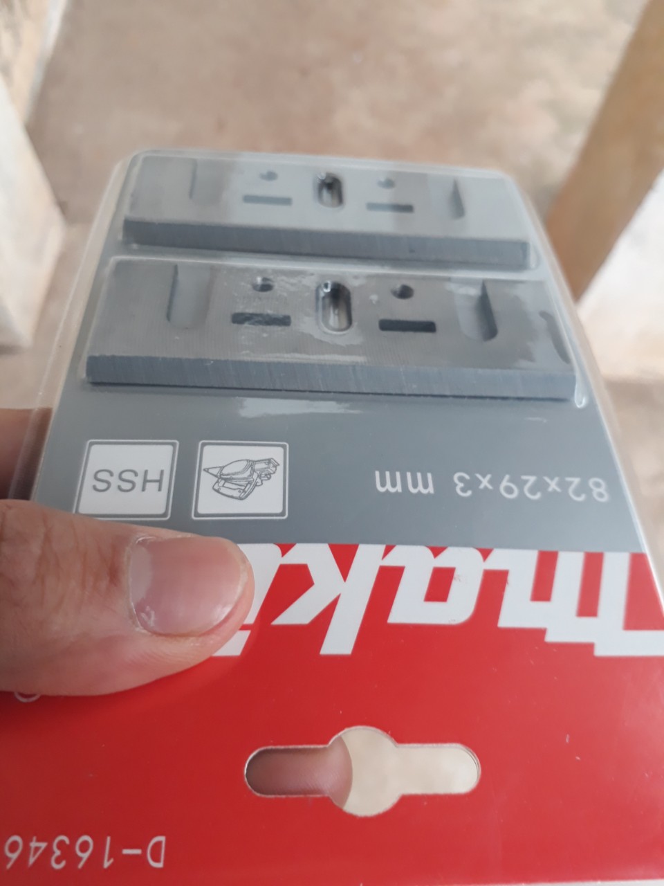 Lưỡi bào Makita D-16346