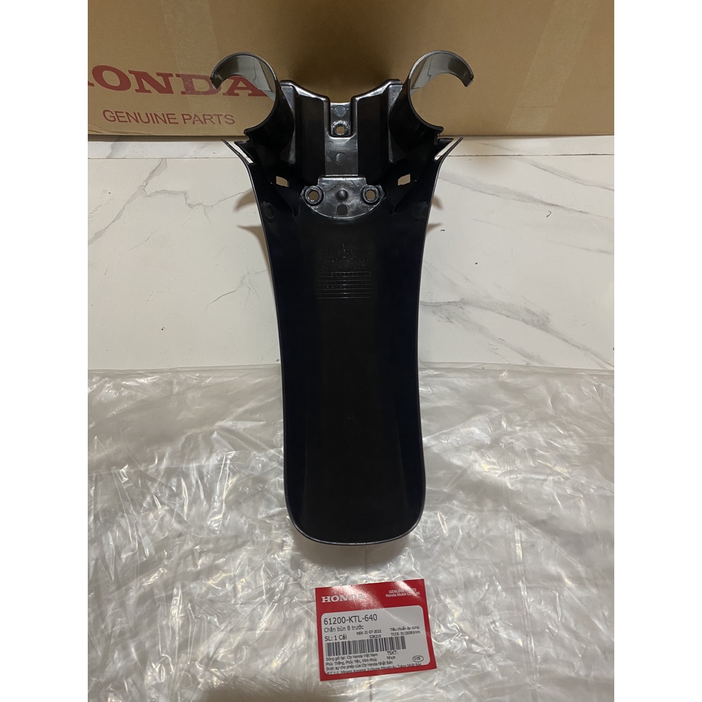Chắn bùn B trước HONDA WAVE A100, RS100. (61200KTL640)