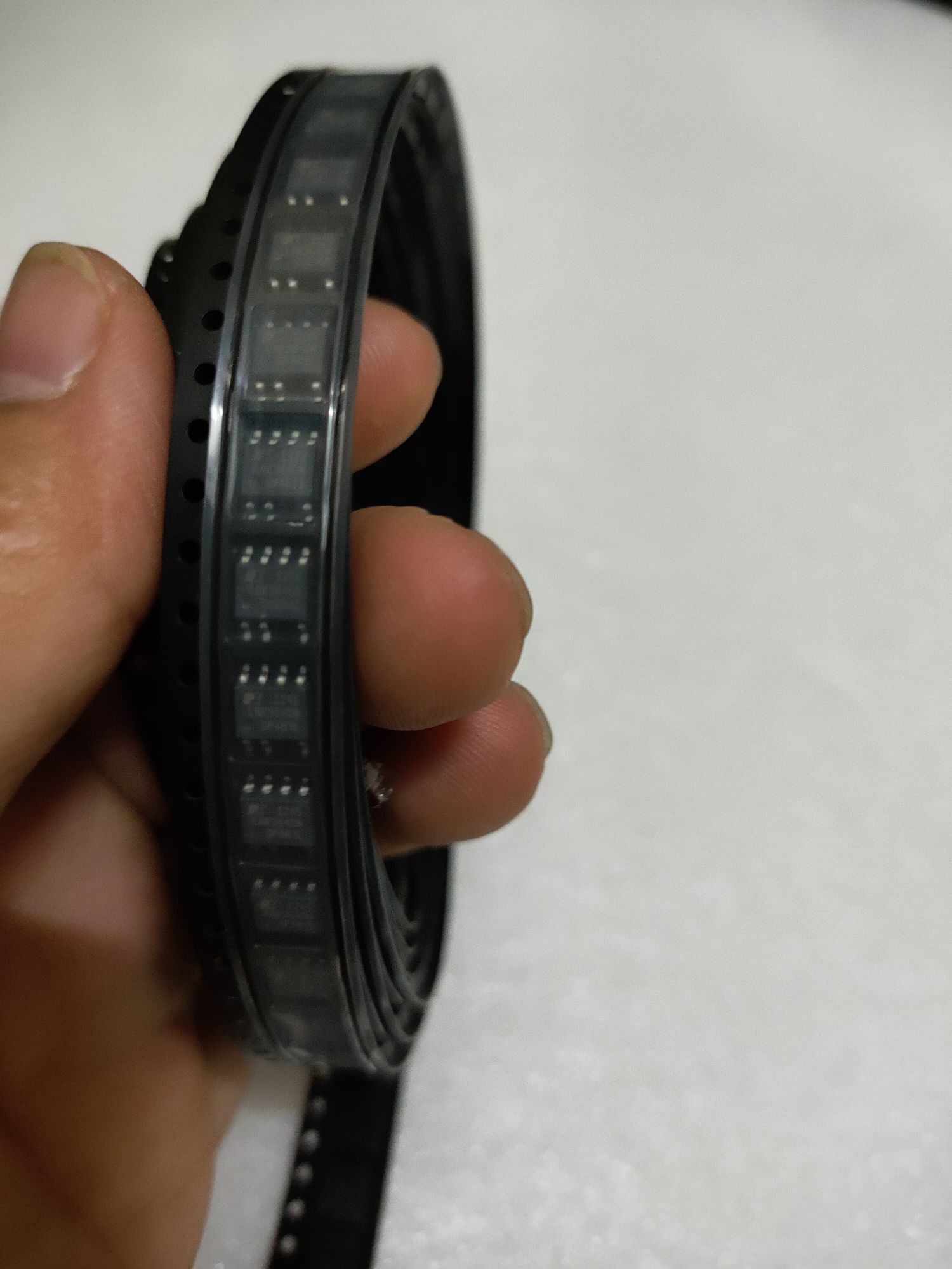 5 con IC nguồn LNK 364 dán