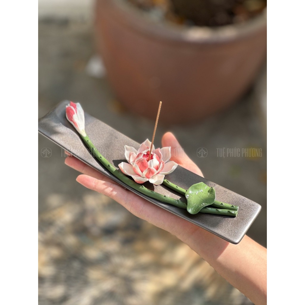 Đế Nhan đốt trầm hoa gốm sứ cao cấp