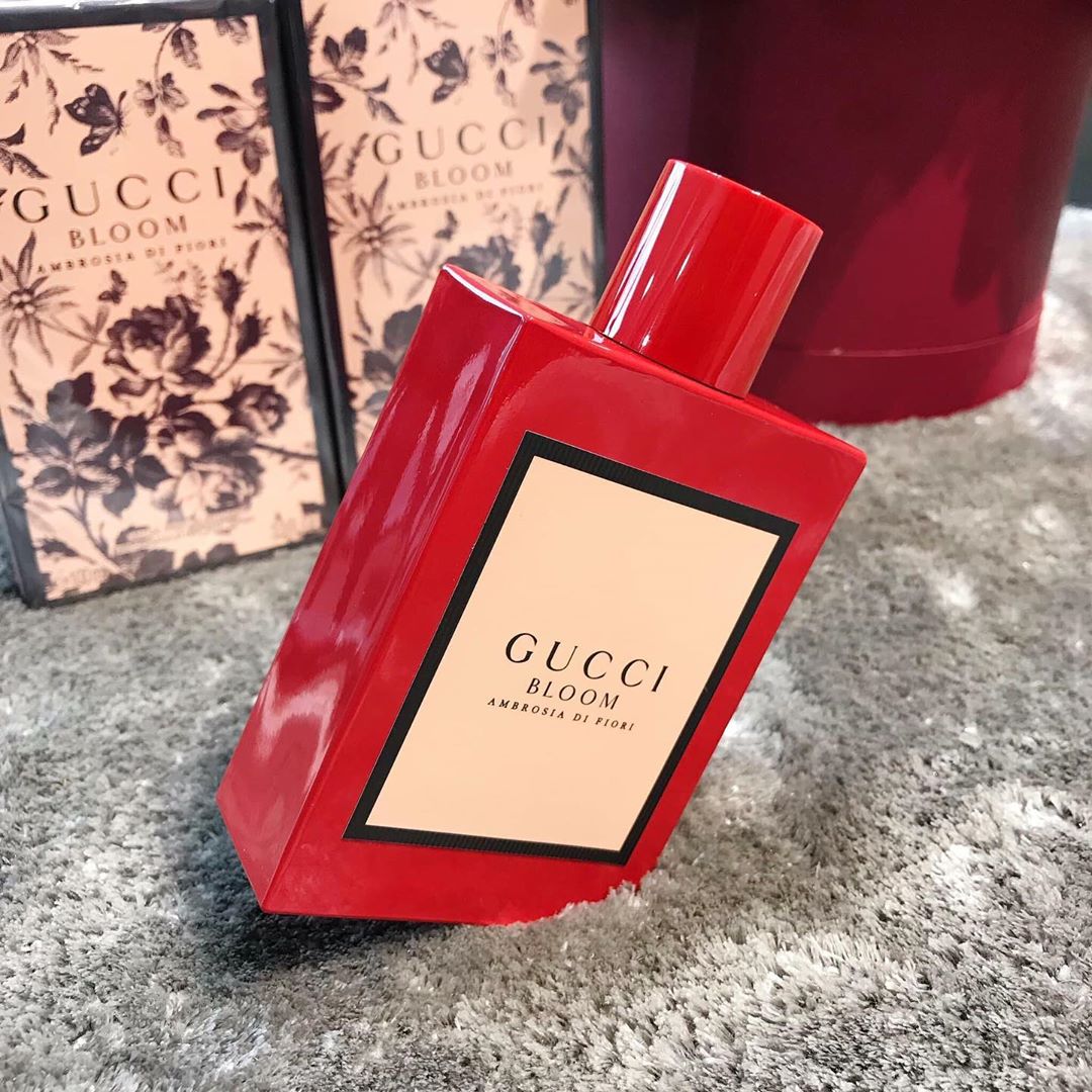 nước hoa bloom đỏ