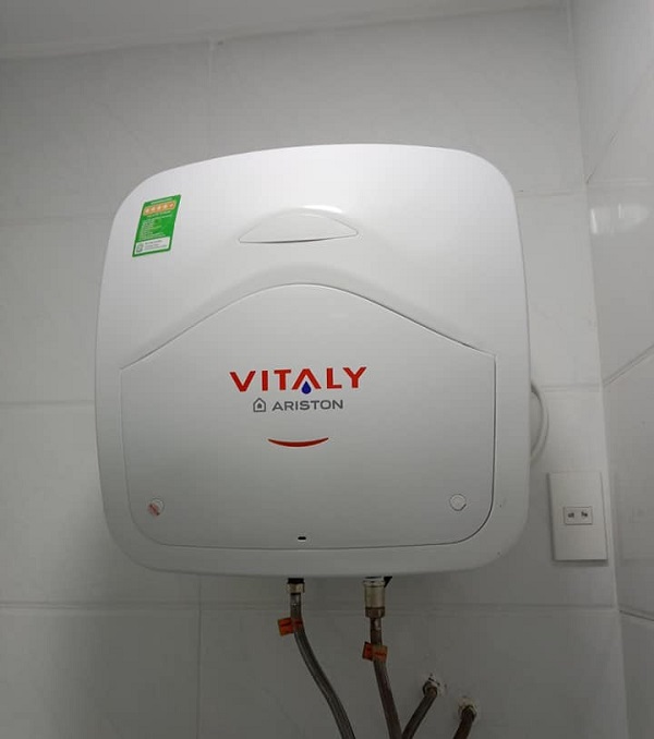 Bình Nóng Lạnh Ariston 30 L Vitaly
