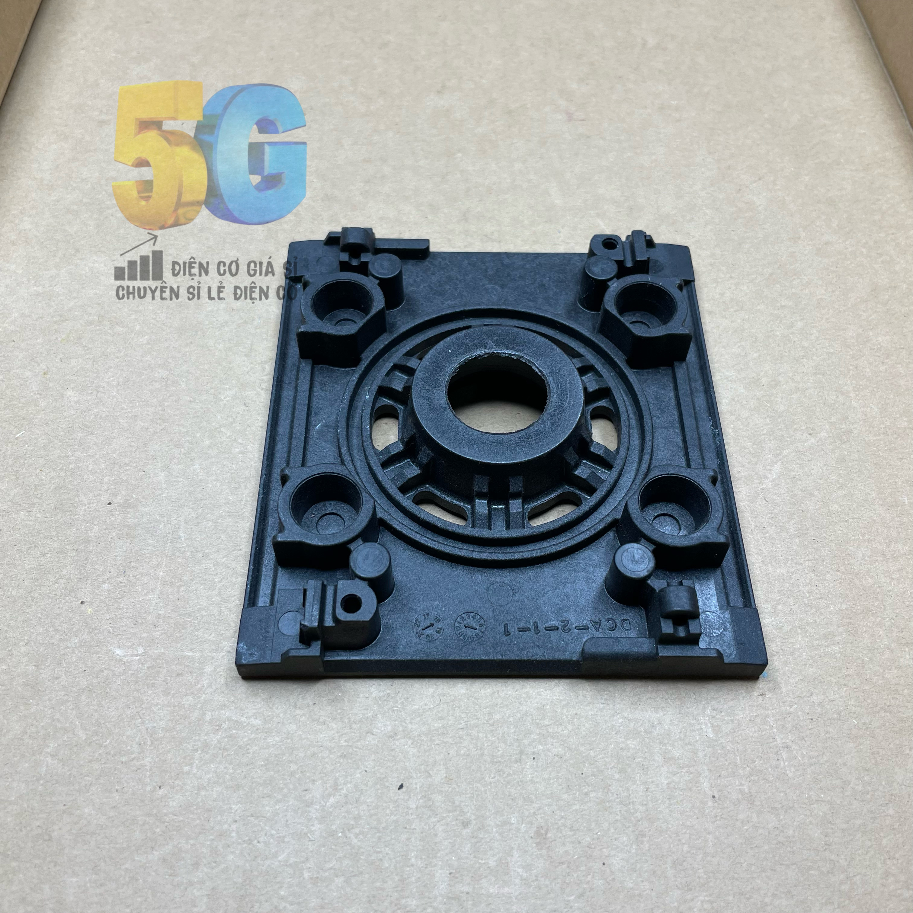 Mặt đế nhựa chính hãng dca thay thế máy chà nhám rung makita bo4555 - bo4556 - bo4557 hàng tốt